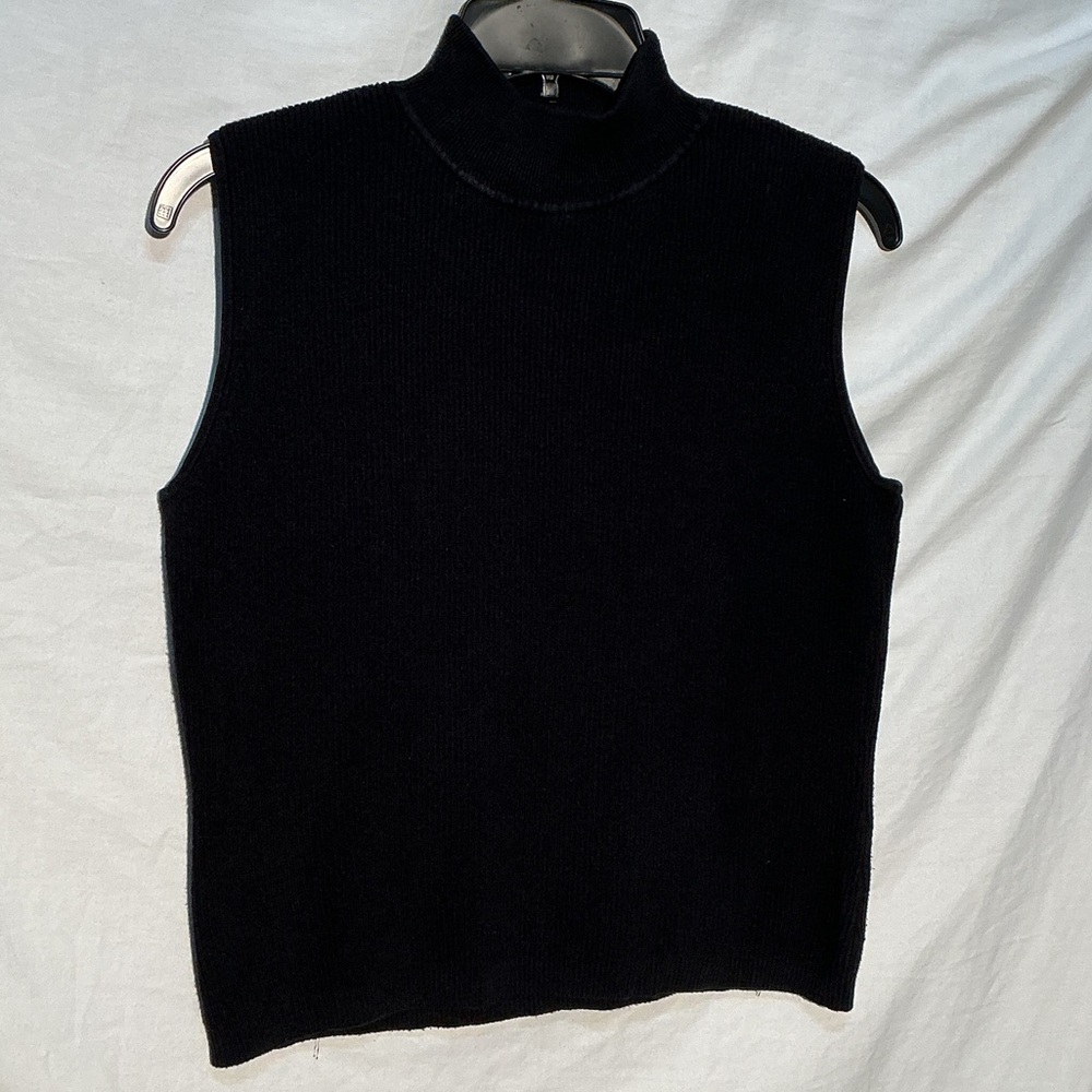 🌼Vintage🌼 Laura Scott women’s Black Turtleneck Sweater Vest